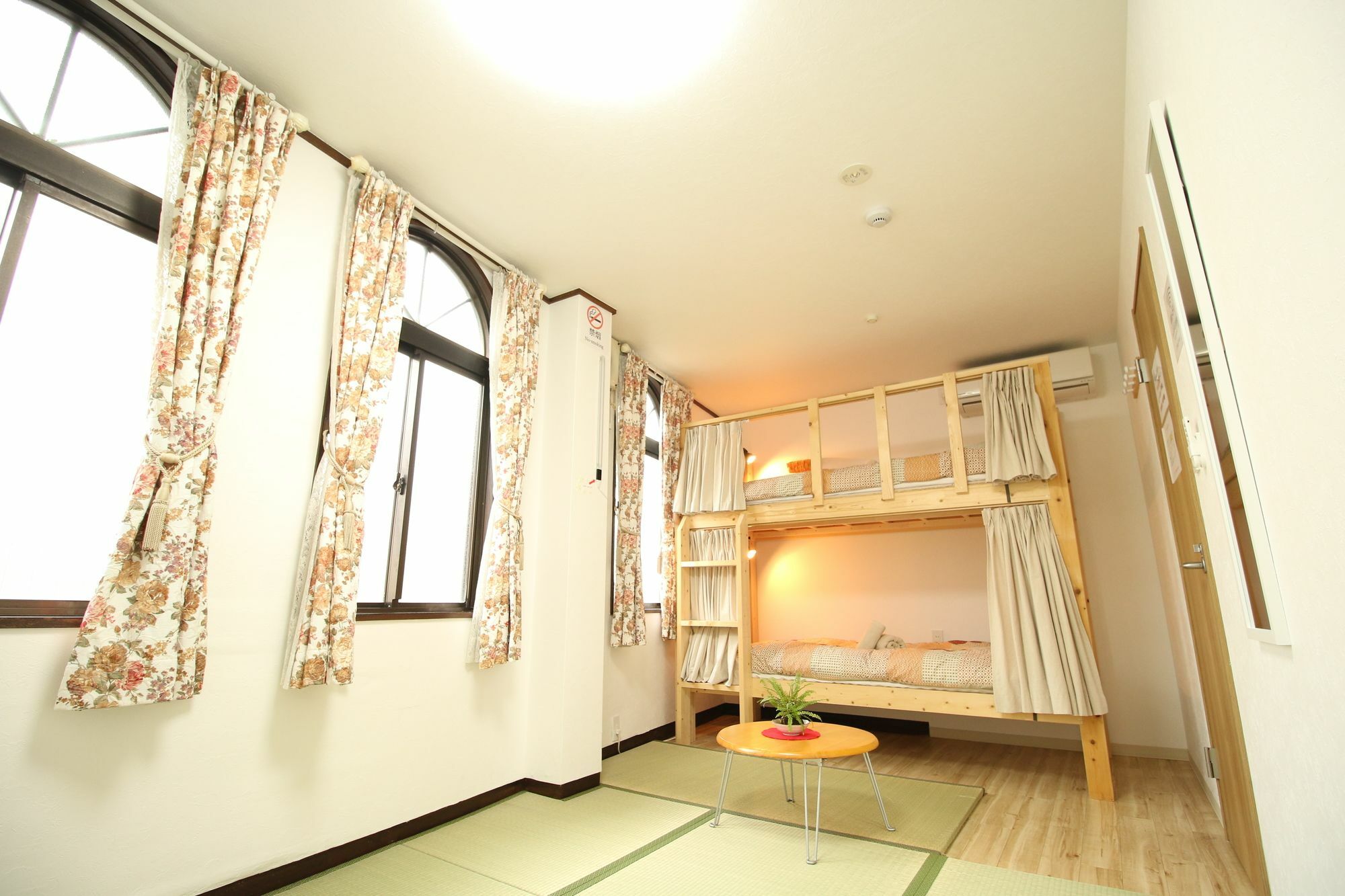 Hotel Banana Hammock Osaka Exterior foto